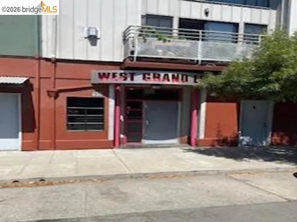 850 W Grand Ave APT 17, Oakland, CA 94607