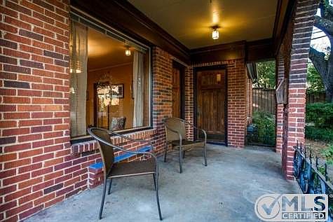 3rd image of 6914 Lindsley Ave