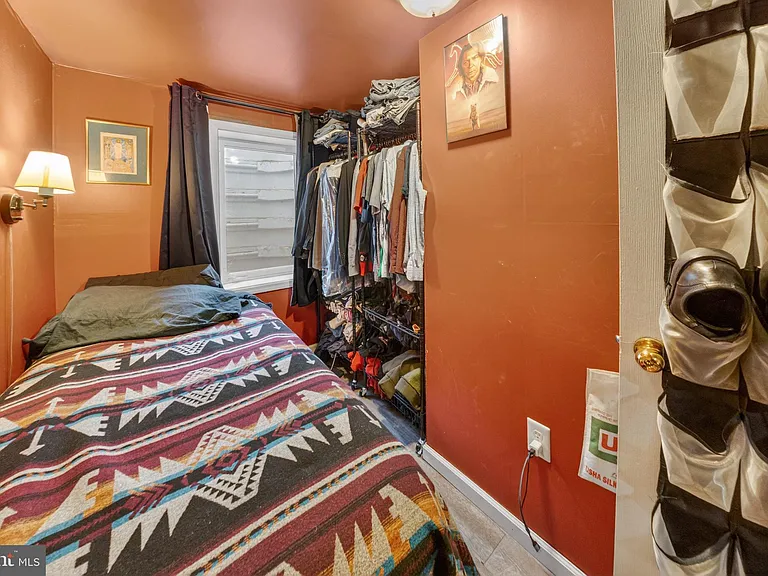 4409 Polk St NE — Photo 12