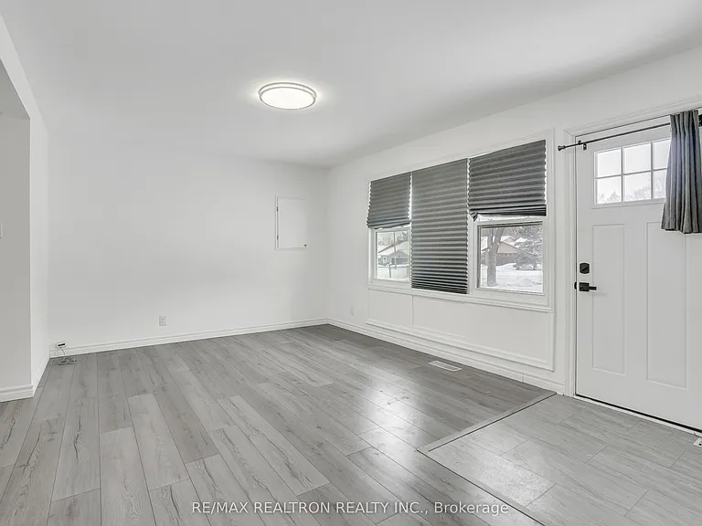 212 Little Ave — Photo 4