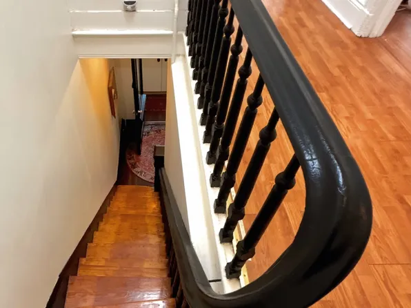 158 Weirfield Street image 9 of 11