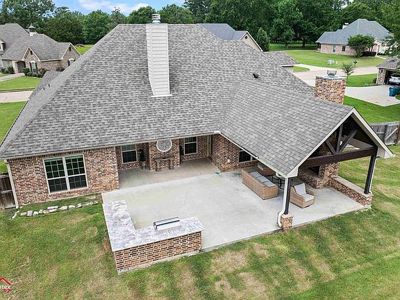 5th image of 224 Stonegate Dr
