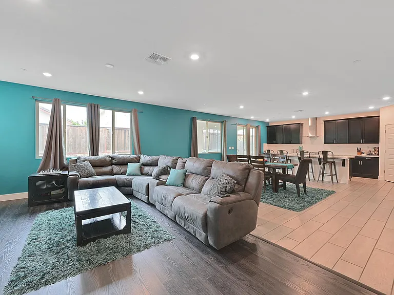 4307 Orpheus Cir — Photo 3