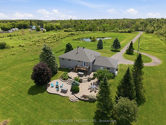 3rd image of 1659 Lindsay Rd