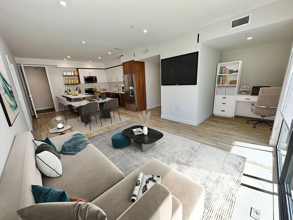 1st image of 4264 S Centinela Ave #302