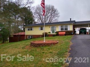 19 Pine St, Granite Falls, NC 28630