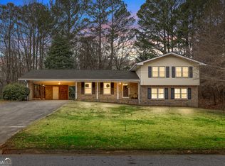 2343 Meadow Dr, Snellville, GA 30078
