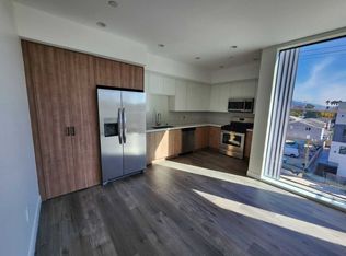 5232 Willowcrest Ave #1, North Hollywood, CA 91601
