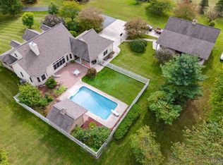 3618 Corey Ln, Lapeer, MI 48446