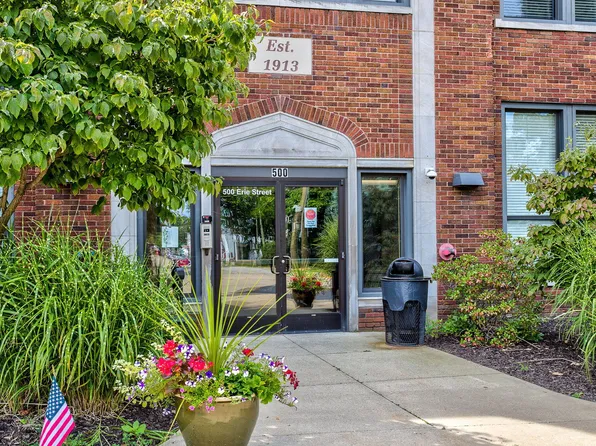 500 Erie St Unit 112, South Haven, MI 49090