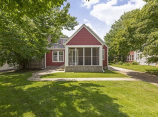 1755 Pascal St, Saint Paul, MN 55113