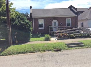 208 N Cumberland Ave, Harlan, KY 40831