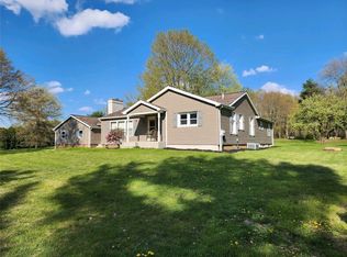 2116 Old State Rd, New Castle, PA 16101