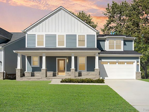 2nd image of 2484 Parkshore Dr