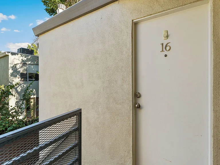 2524 T St #16 — Photo 5