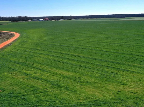 6 Davis Pond Rd, Atmore, AL 36502