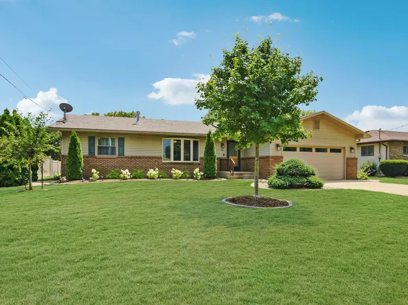 240 Garfield Ave, La Salle, IL 61301