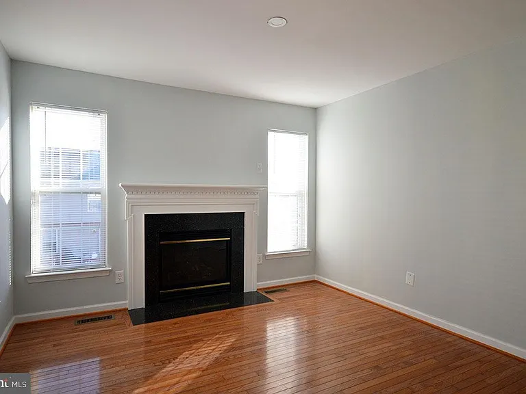 106 Cagney Ter SE — Photo 12