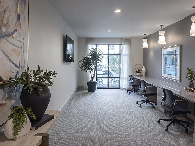 Broadstone Garden Oaks — Photo 17
