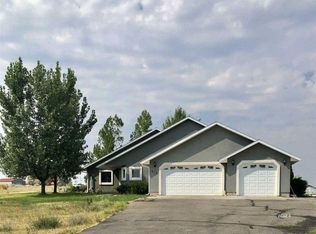 979 Bronco Dr, Spring Creek, NV 89815