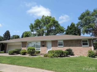 603 Maywood Ave, Pekin, IL 61554
