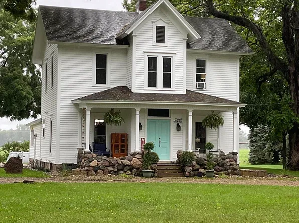 27865 Corwin St, Dowagiac, MI 49047