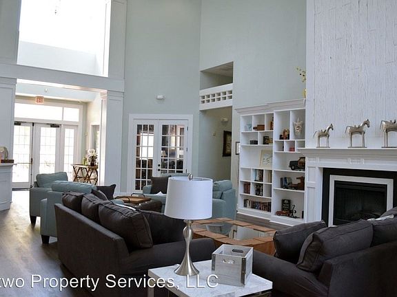4th image of 2801 Chancellorsville Dr APT 511