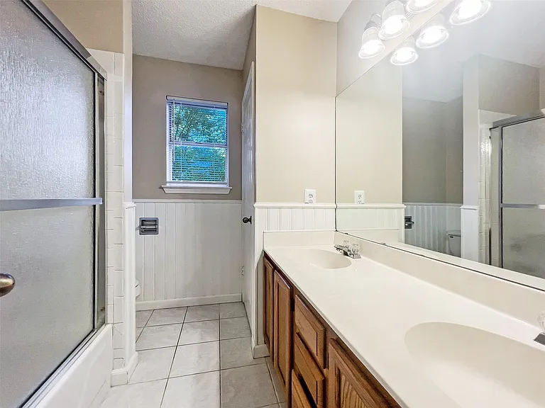 7506 Callbram Ln — Photo 19