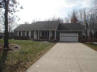 8358 River Bend Dr, Portland, MI 48875