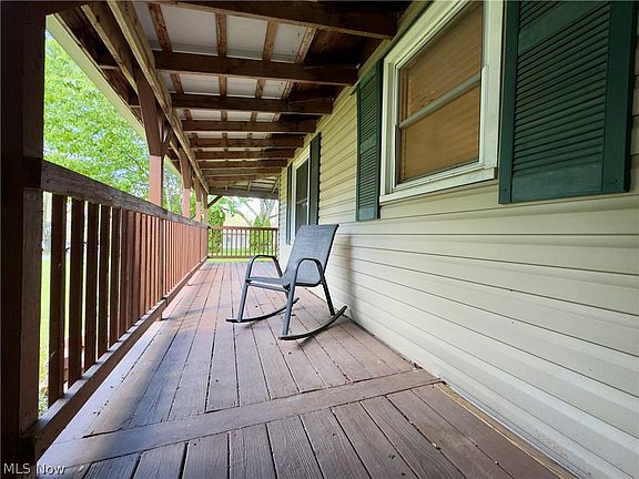 5th image of 929 Antionette Dr