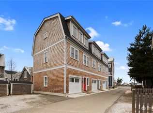 24 W Myrtle Ln, Pacific Beach, WA