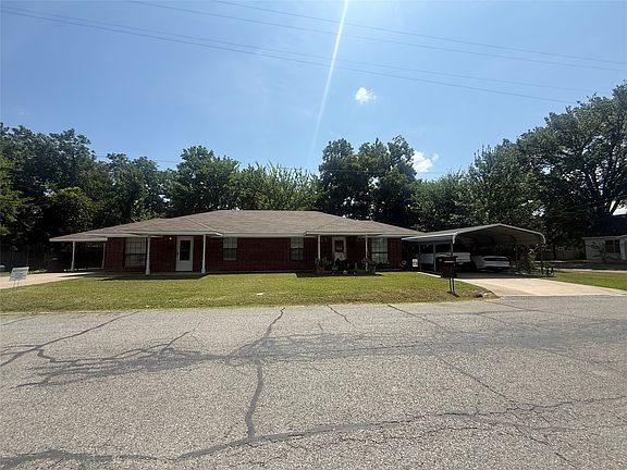 2nd image of 600 & 602 Cedar St