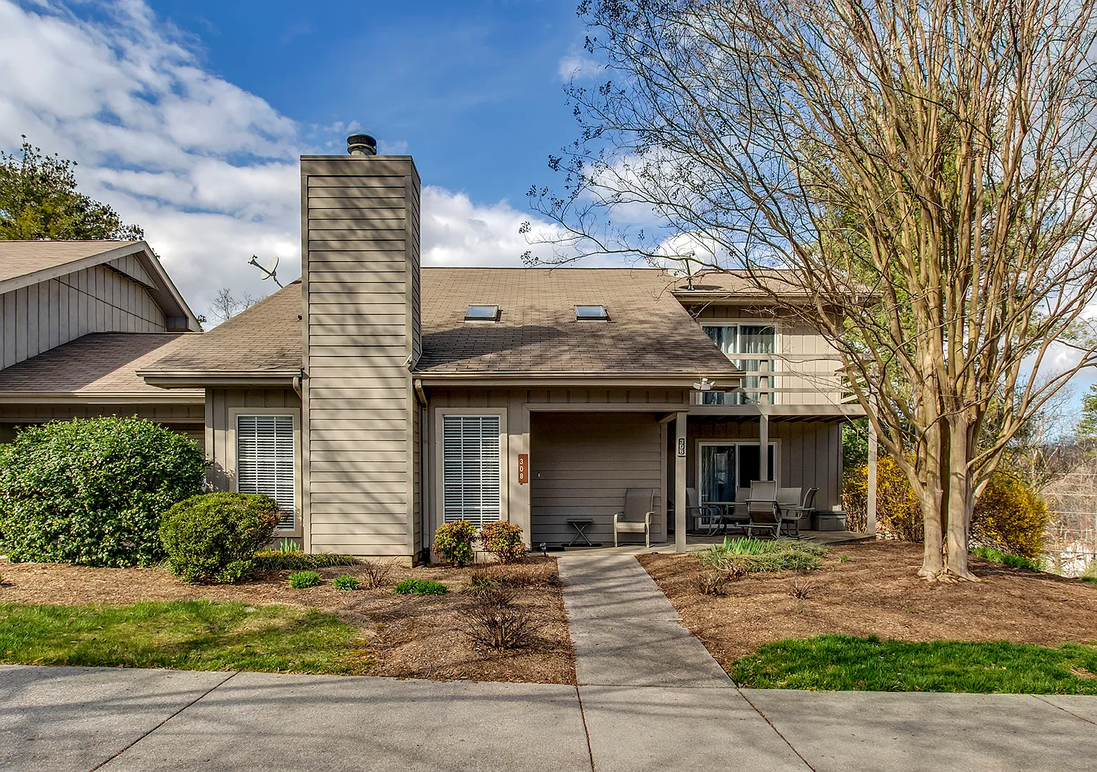 308 Chota View Place - 1 — Photo 1