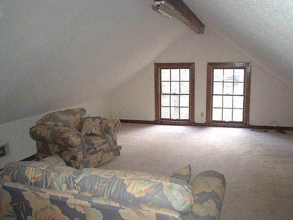 Bonus loft room