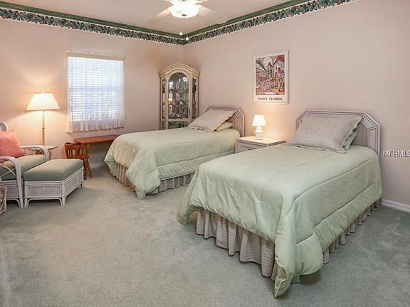 5th image of 7140 San Casa Dr