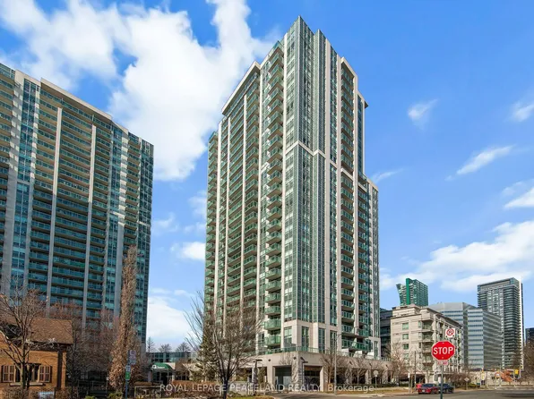 16 Harrison Garden Blvd #1010, Toronto, ON M2N 7J6