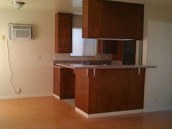 4th image of 143 S Avenue 54