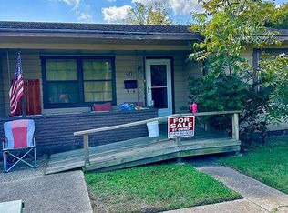 2745 Hebert St, Beaumont, TX 77705