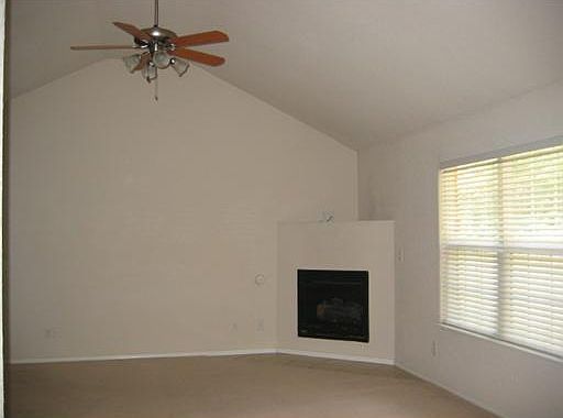 2nd image of 3 Saint Asaph Cir