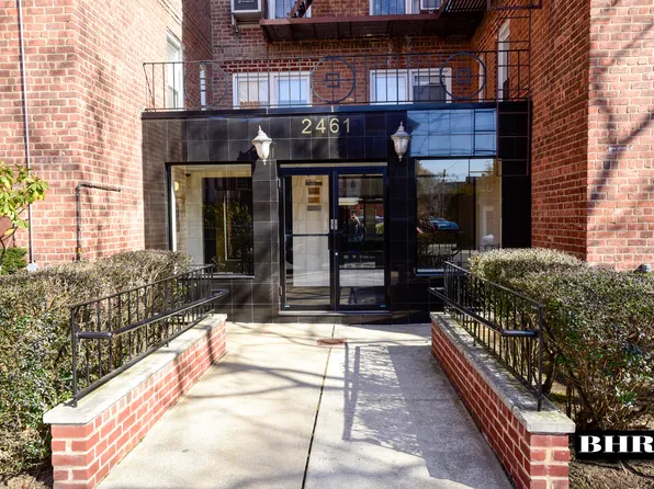 2461 East 29th Street image 1 of 17