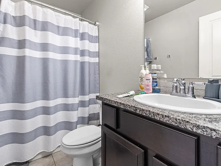 9407 Ratliff Ridge Ave — Photo 16