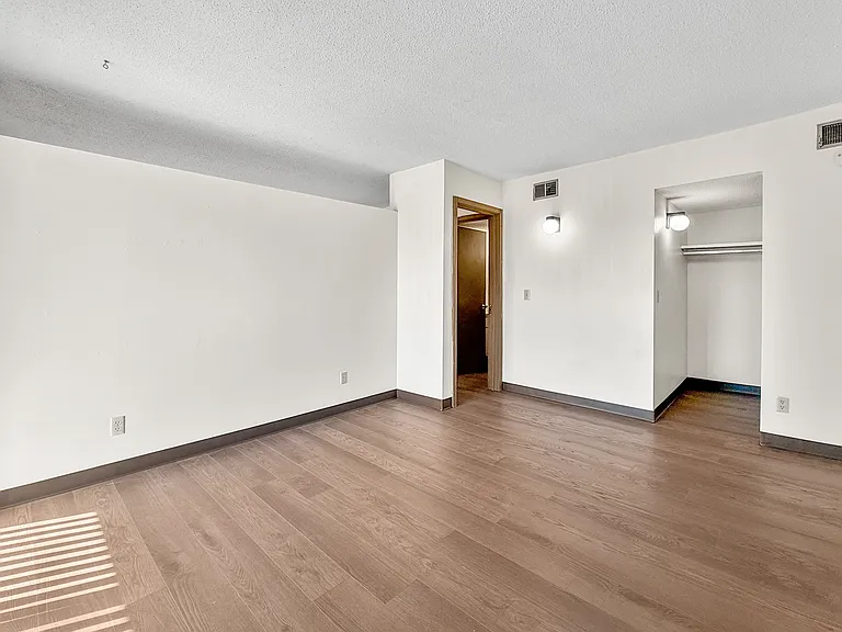 135 Dotson Dr #305 — Photo 11