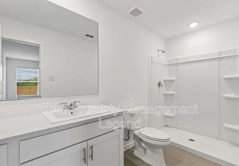 216 Asterwood Ln — Photo 16