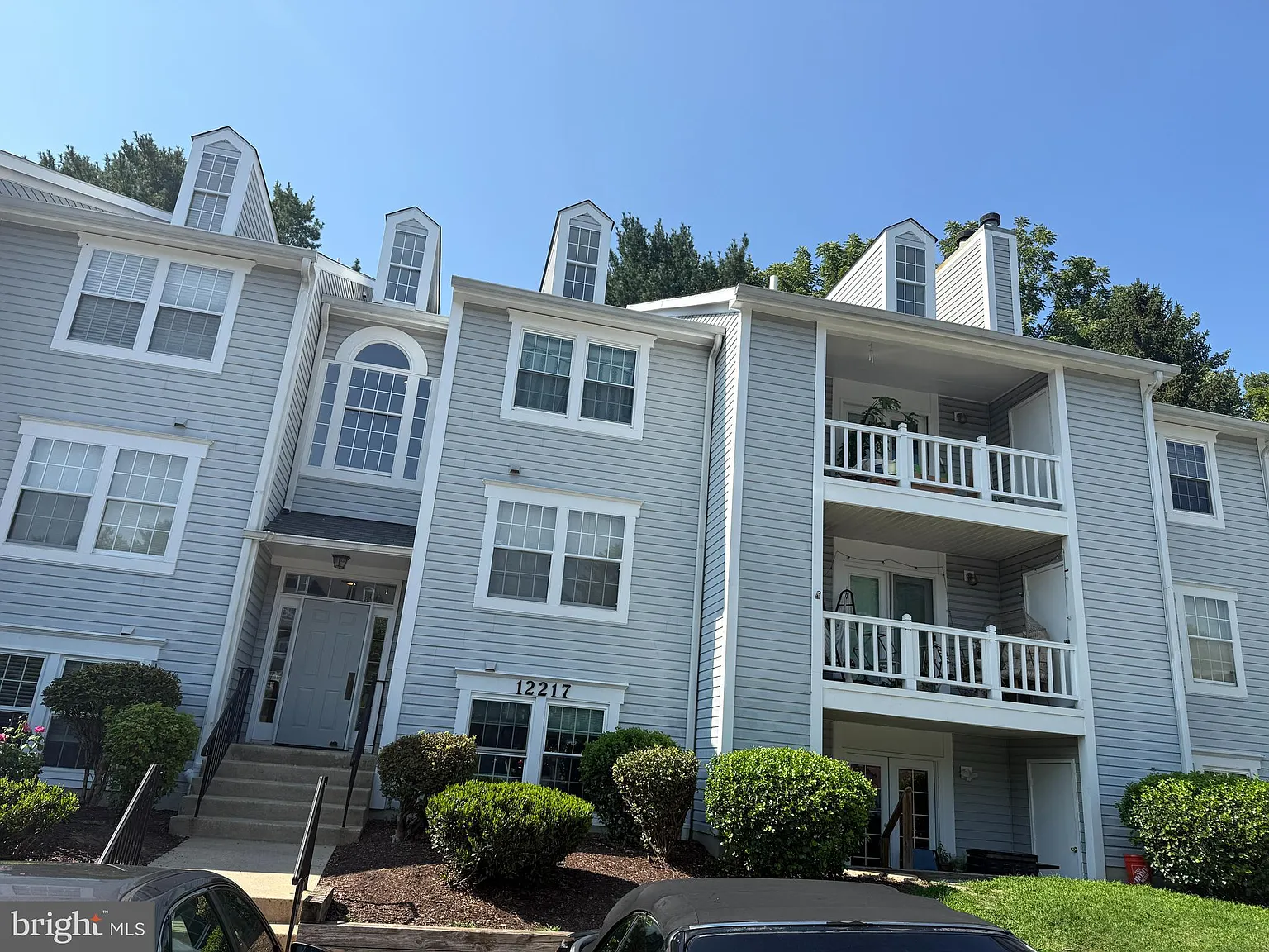 2 bed, 2.0 bath, 1036 sqft, $2,100 — Photo 2