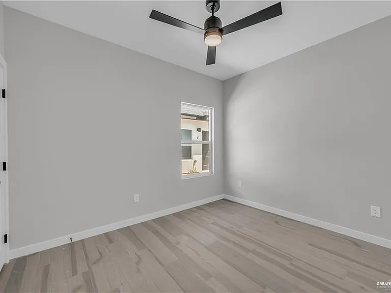 11401 N 25th St #1 — Photo 9