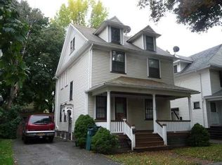 35 Holbrooke St, Rochester, NY 14621