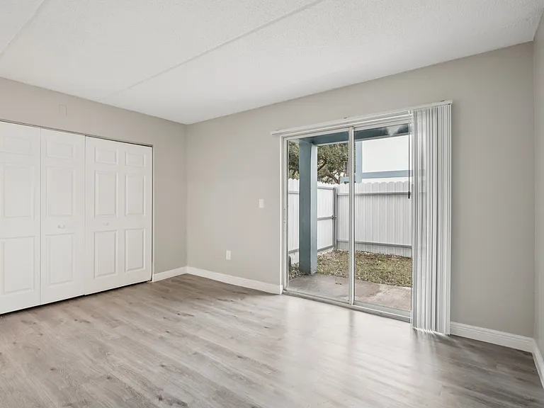 Serenity Lake Apartments — Photo 44