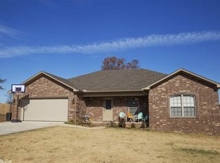 350 Bobwhite Cir, Lonoke, AR 72086