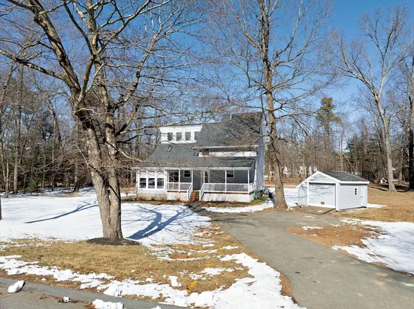 34 Bayberry Rd, Hampden, MA 01036