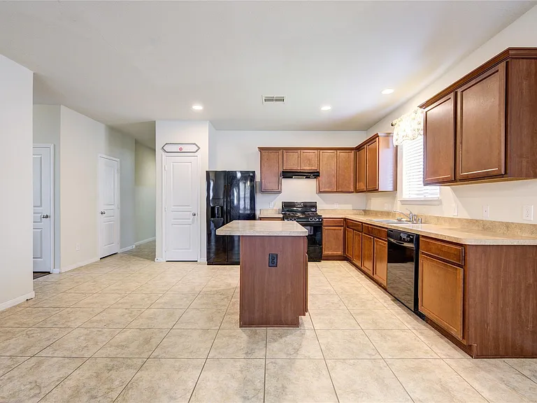 5318 Hickory Harvest Dr — Photo 19